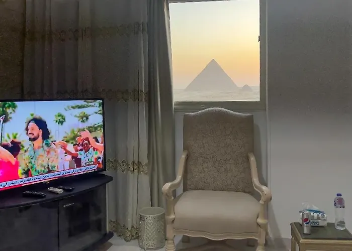 الجيزه هرم شارع ابو الهول السياحي